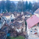 Seismic Risk of Structures and the Economic Issues of Earthquakes