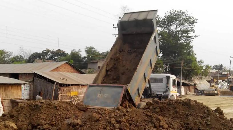CONSTRUCTION AND ACCEPTANCE TESTING OF EMBANKMENT MATERIAL